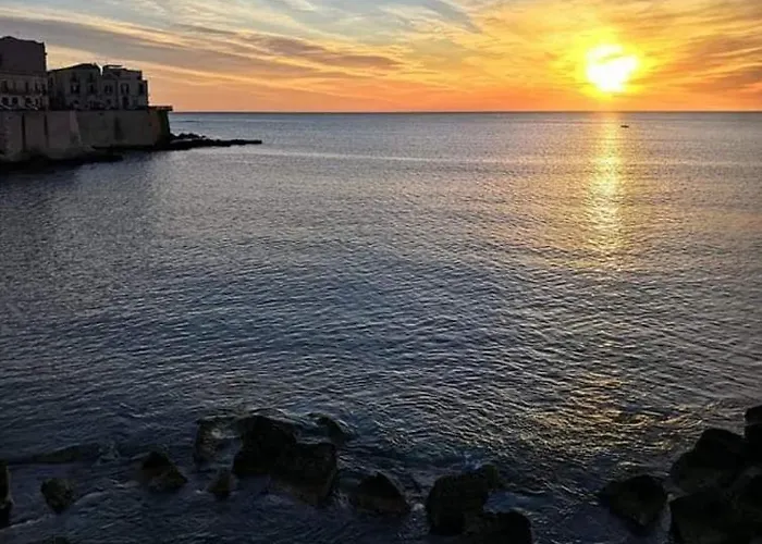 Апартаменты Camilla *