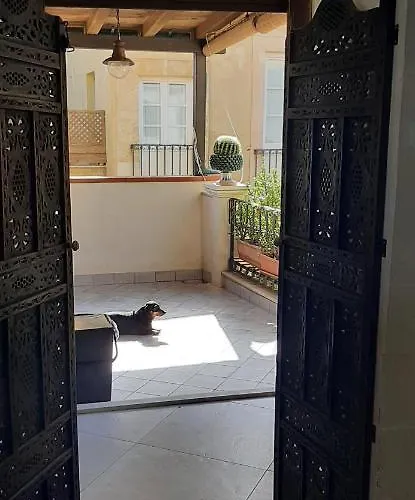 Camilla * סירקוזה